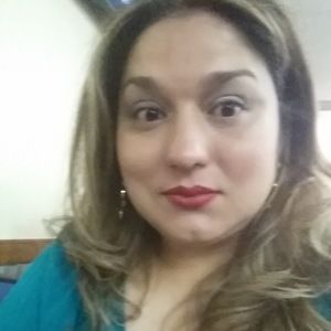 Meet your Posher, Cynthia